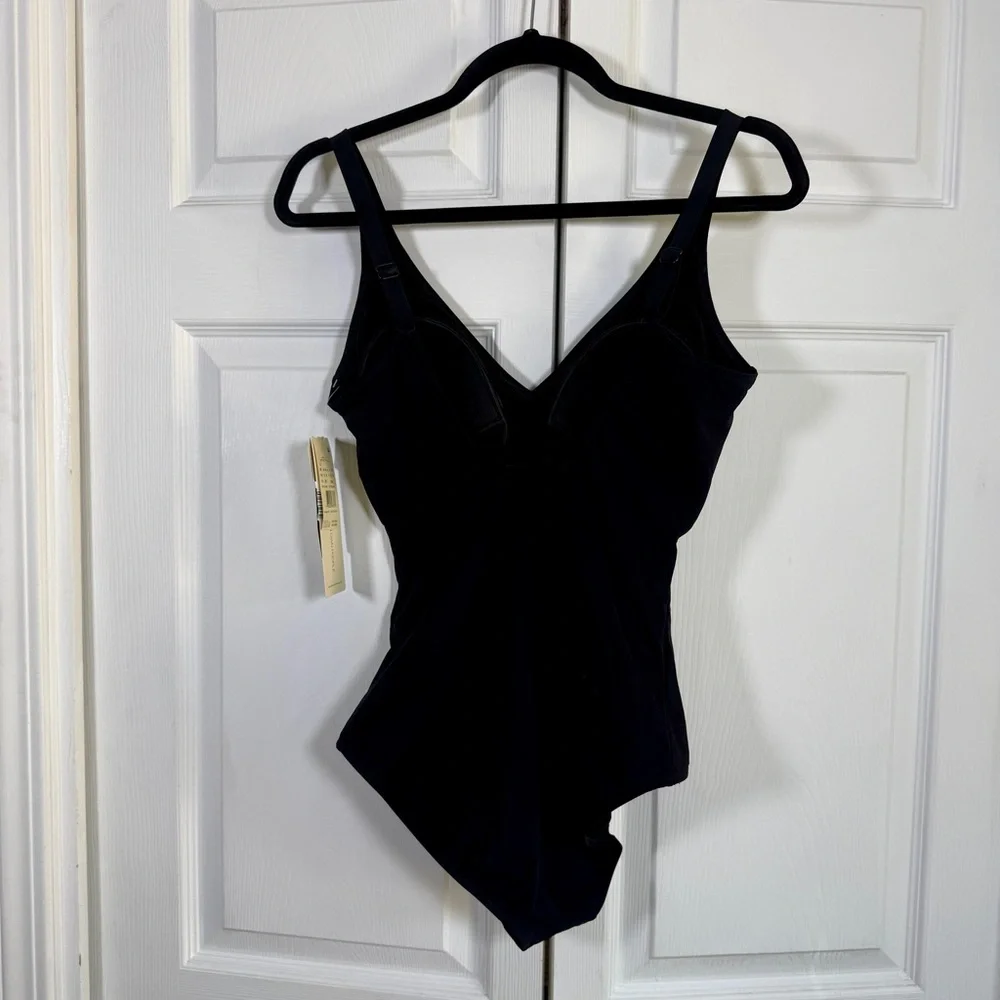 GOTTEX TUTTI FRUTTI V-NECK ONE PIECE SWIMSUIT Black 14‎